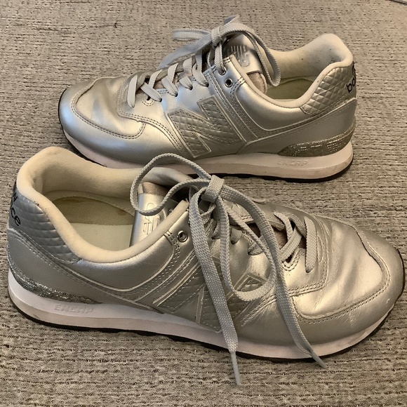 New Balance 574 Silver Sneakers - Picture 2 of 6
